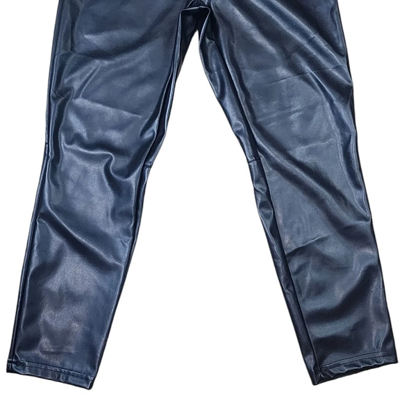 Fabletics Vegan Leather Ankle Leggings NWT - Picture 5 of 10